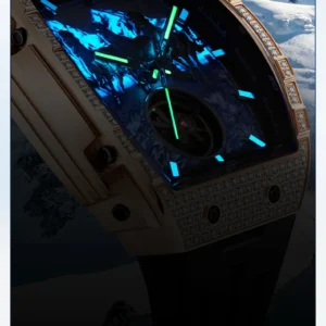 Watch with luminous dial