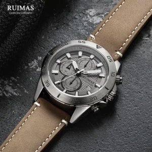 Men's chronograph watch with leather strap