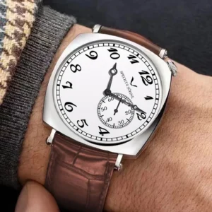 Classic wrist watch with leather band