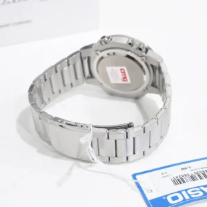 Silver metal watch with band