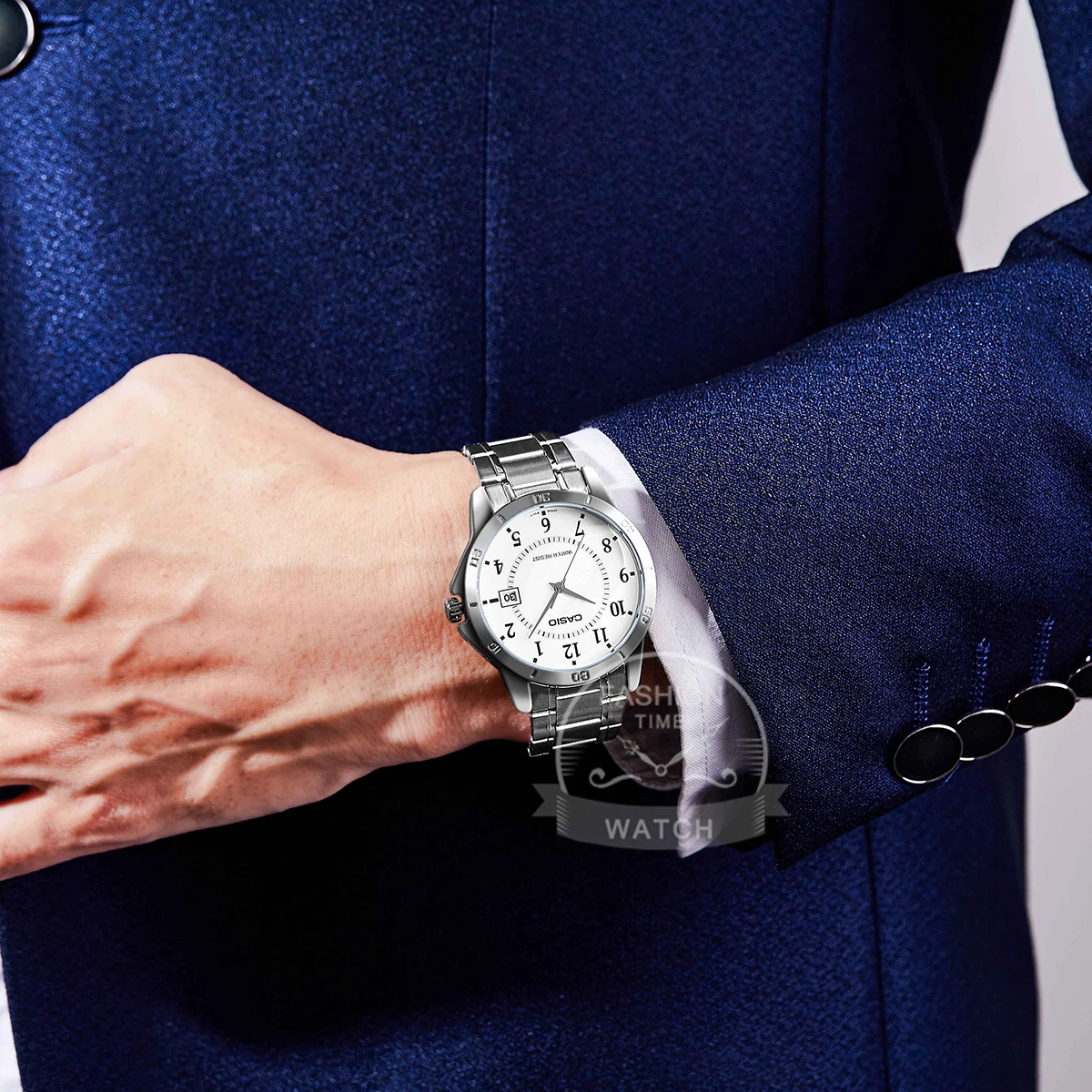 casio watch for men simple pointer stainless steel relogio masculino business style mtp v004d series Man wearing silver watch